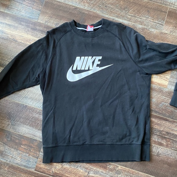 Nike Other - Nike Crewneck Sweatshirt